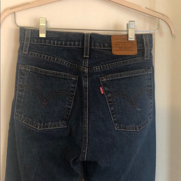 Levi’s Wedgie Straight Blue Jean - Picture 4 of 4